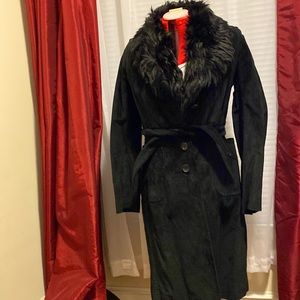 Black suede trench with fur collar. Banana Republic. Size Small